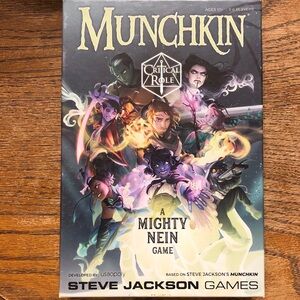 Munchkin Critical Role: A Mighty Nein Game - Purple, Yellow, Green